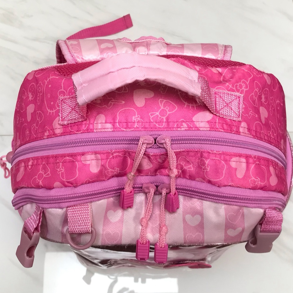 Large Hello Kitty Backpack - Picture 4 of 15